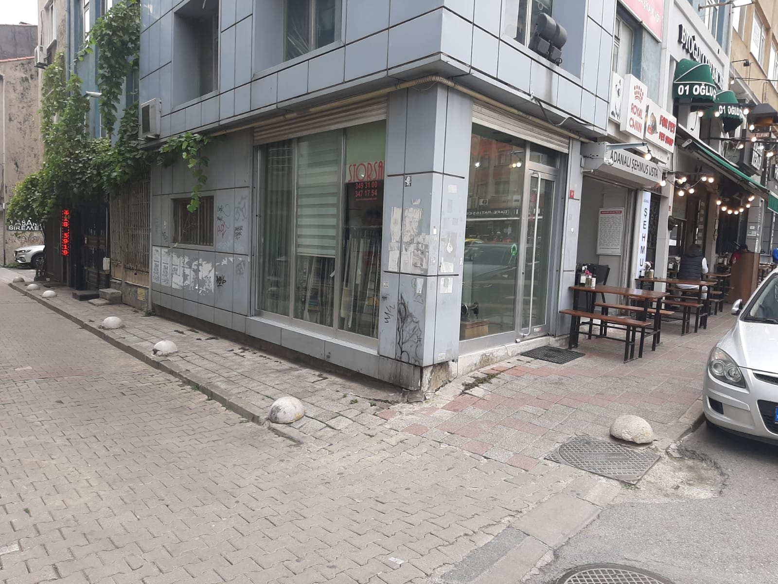 Kadıköy'deki modern sauna, geleneksel hamam, profesyonel kese ve köpük hizmetleri ile kendinizi rahatlatın ve yenilenin.